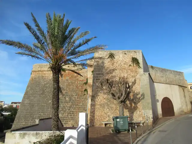 Fort Ghazi Mustapha, Ottoman fortress overlooking the sea